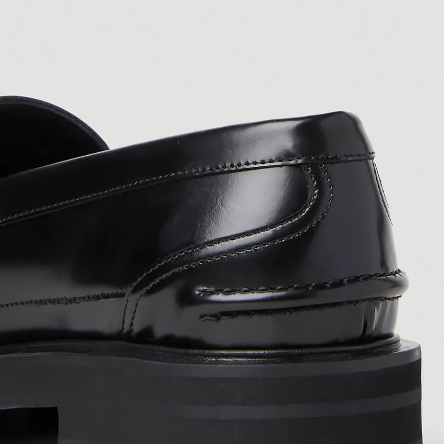 Alexander McQueen Leren Tread Loafers-Heren Instappers & Slip Ons