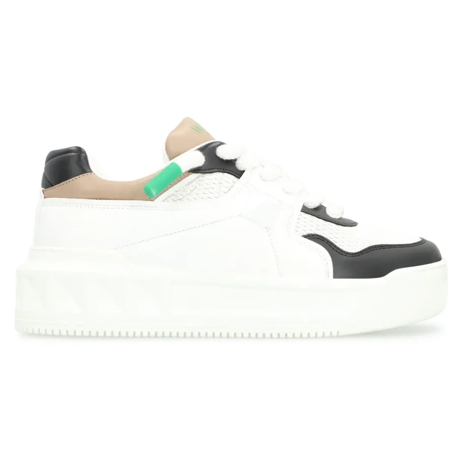 Valentino Garavani One Stud XL Low-top Sneakers-Heren Sneakers
