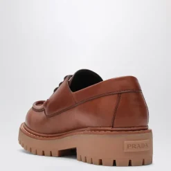 Prada Platte schoenen in Brandy kleur-Heren Nette Schoenen