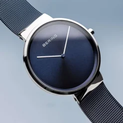 BERING Unisex Horloge Classic zilver glanzend Roestvrijstalen Armband en saffierglas 14539-308-Heren Horloges