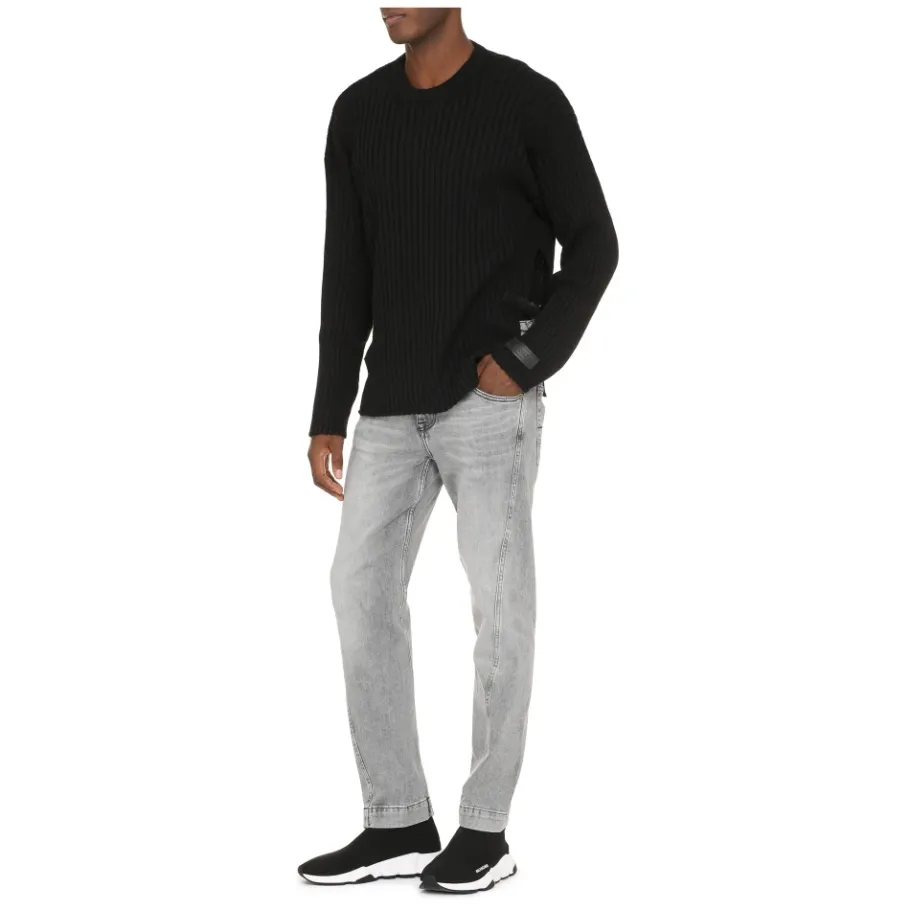 Versace Wollen trui met ronde hals-Heren Truien & Vesten